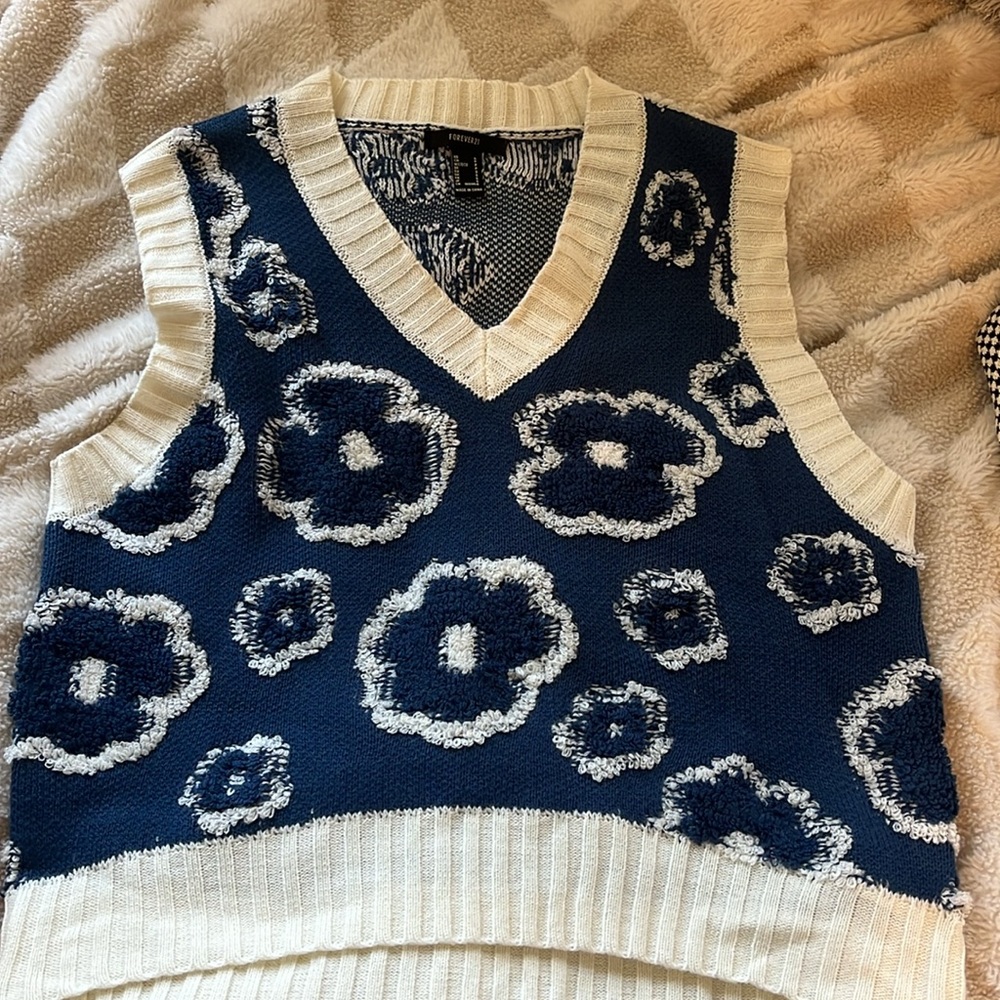 Knit vest